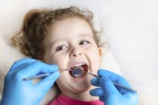 Antalya Çocuk Ortodonti: Diş Hekimi Merve Aycan ile Doğru Tedavi
